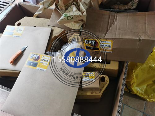 卡特彼勒320挖掘機發(fā)動機與零配件價格大起底，不看別入坑！