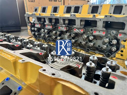 卡特C32发动机的“心脏密码”：357-7396与357-7398缸盖总成探秘